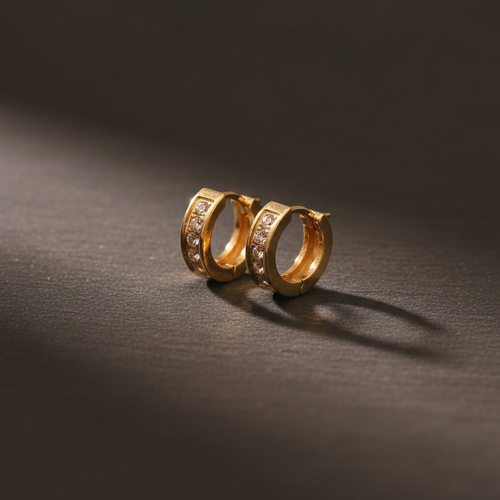 Lucia Creolen | 18 Karat vergoldet | Zirkonia | ca. 13 mm